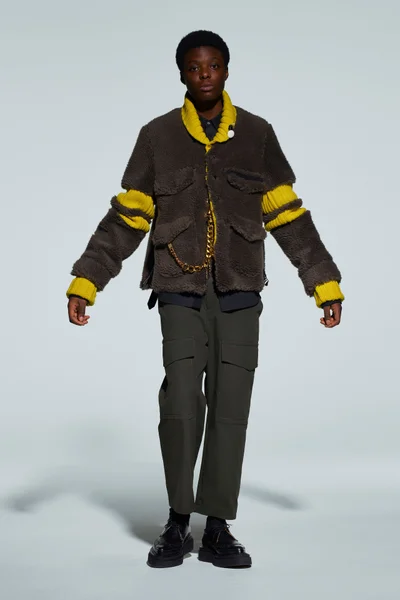Look 18